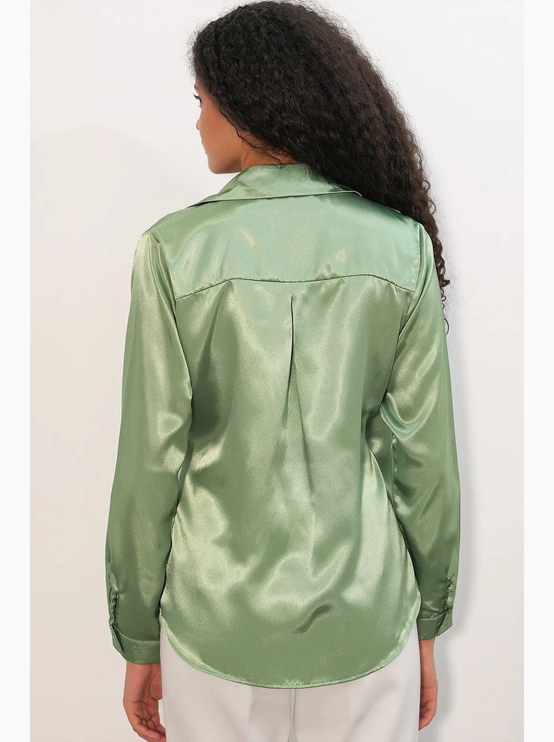 Camisa feminina de cetim com amarração frontal bdart Verde menta - Kiabi