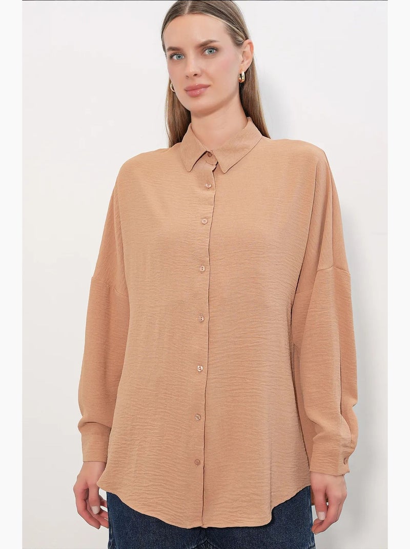 Camisa feminina de poliéster elástico bdart Camelo - Kiabi