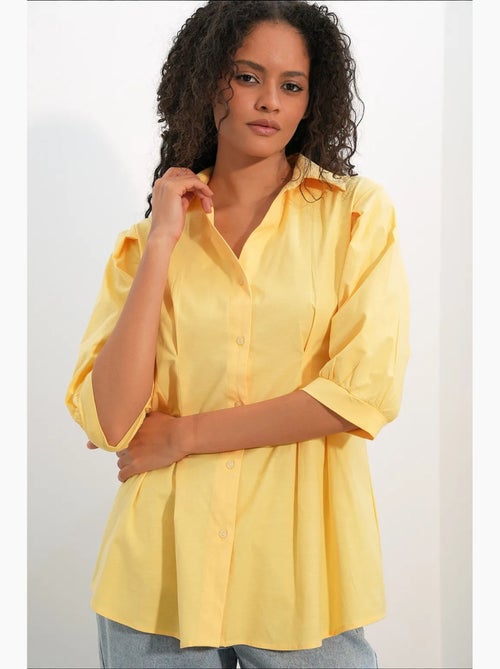 Camisa feminina em mistura de algodão bdart - Kiabi Camisa feminina em mistura de algodão bdart - Kiabi