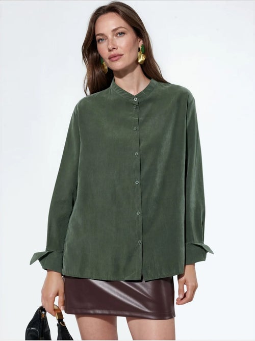 Camisa feminina em mistura de tencel busem - Kiabi Camisa feminina em mistura de tencel busem - Kiabi