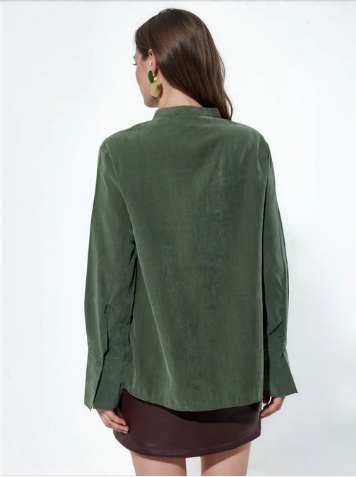 Camisa feminina em mistura de tencel busem - Kiabi Camisa feminina em mistura de tencel busem - Kiabi