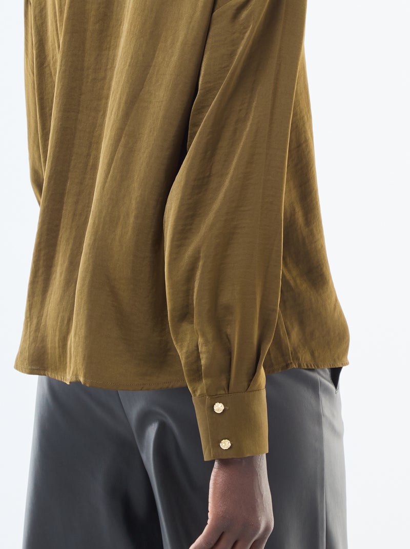 Camisa fluida acetinada com botões dourados Verde - Kiabi