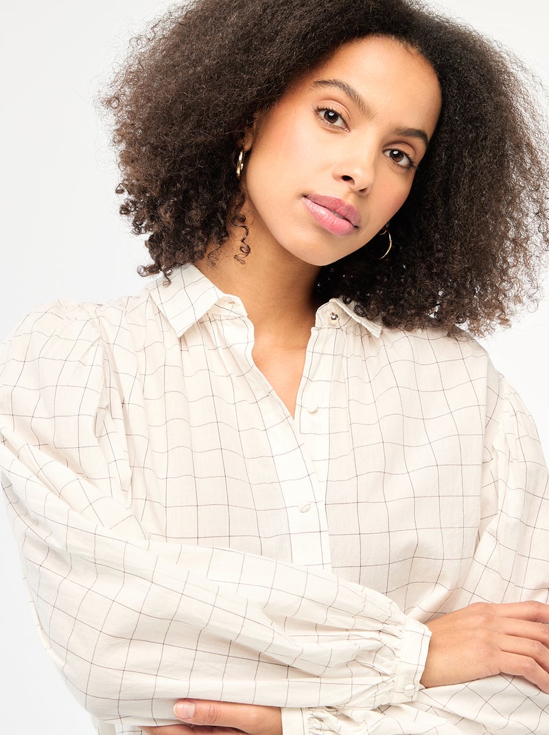 Camisa fluida com estampado de quadrados Branco - Kiabi