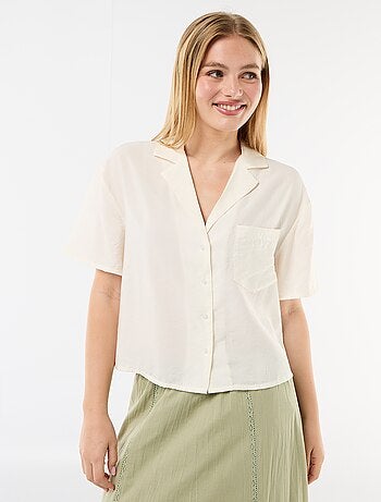 Camisa fluida de mangas curtas
