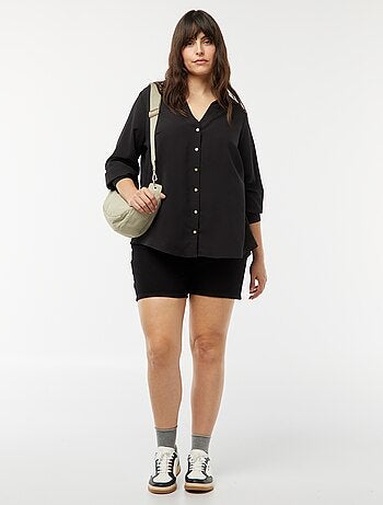 Camisa fluida em malha crepe