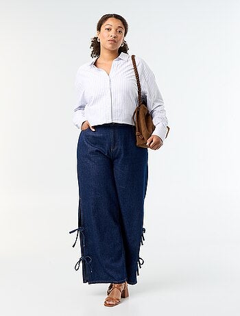Camisa fluida oxford às riscas
