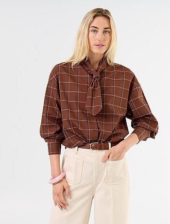 Camisa larga de manga comprida e gola com laço