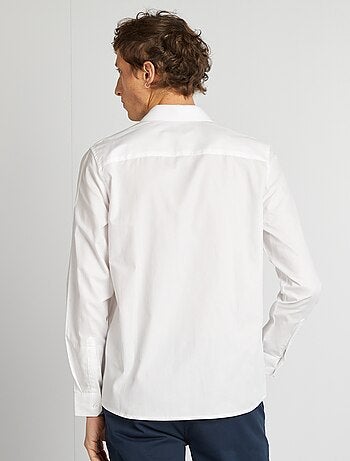 Camisa lisa com corte a direito