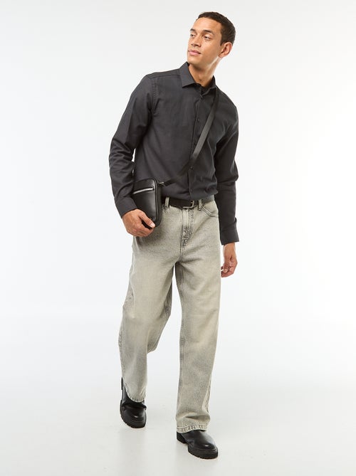 Camisa lisa com corte a direito - Kiabi