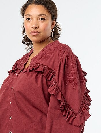Camisa lisa com folhos