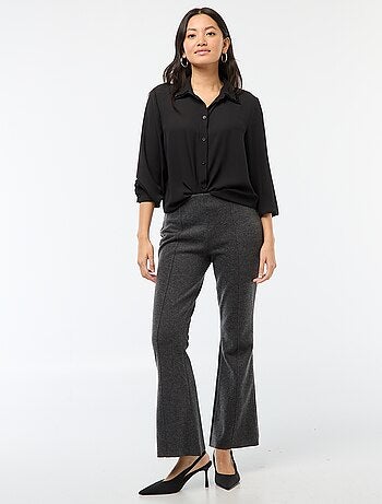 Camisa lisa com gola de lantejoulas