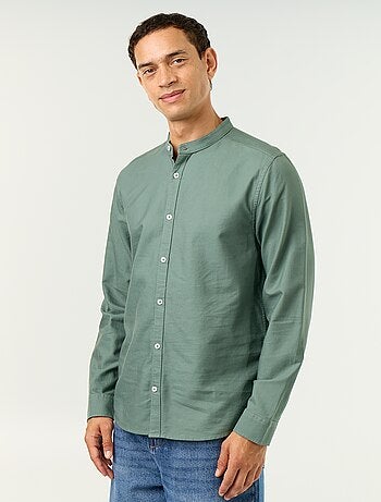 Camisa lisa com gola mao