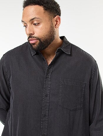 Camisa lisa de manga comprida em material suave