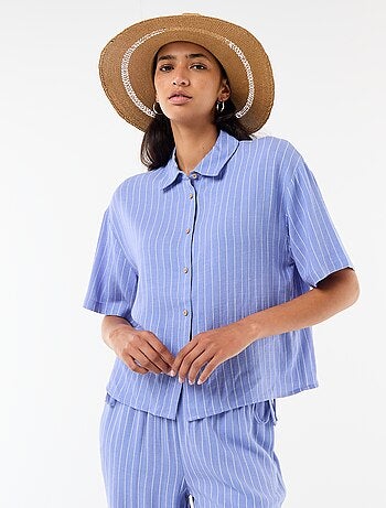 Camisa lisa de manga curta