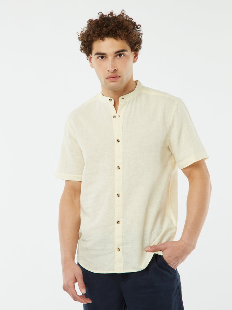 Camisa lisa de manga curta com gola mao AMARELO - Kiabi