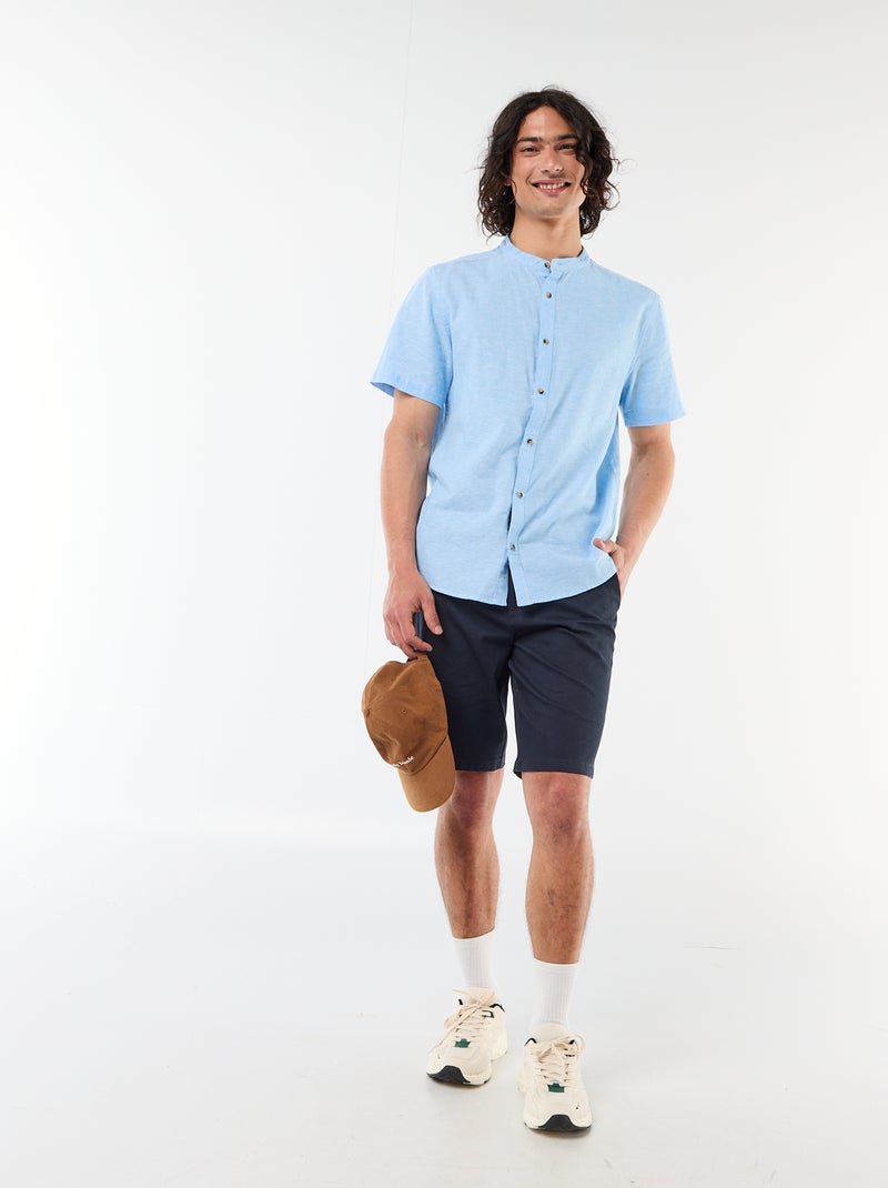 Camisa lisa de manga curta e gola mao em linho misto Azul - Kiabi