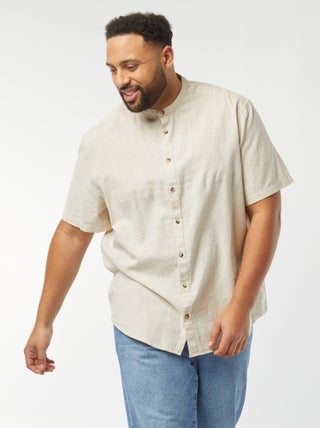 Camisa lisa de manga curta em mistura de linho