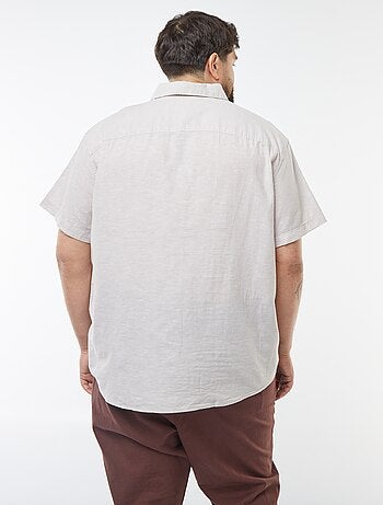 Camisa lisa de manga curta em mistura de linho
