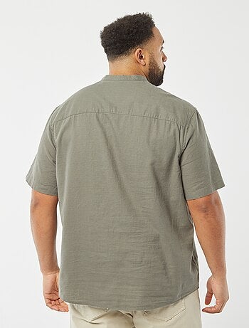 Camisa lisa de manga curta em mistura de linho