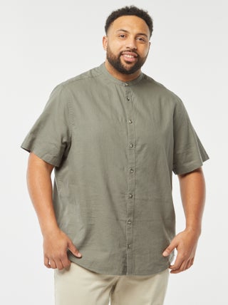 Camisa lisa de manga curta em mistura de linho