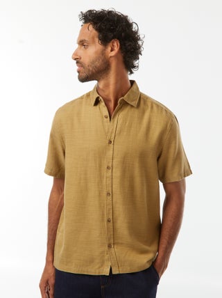 Camisa lisa de manga curta