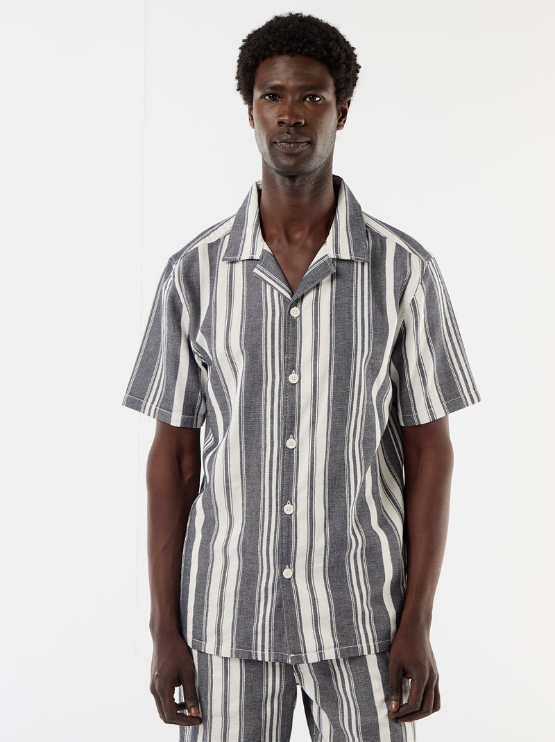 Camisa listrada de manga curta Preto - Kiabi