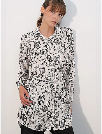 Camisa longa de crepe de viscose floral com cinto bdart