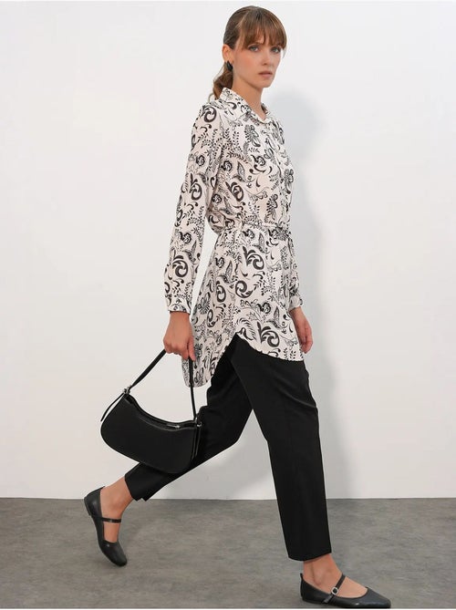 Camisa longa de crepe de viscose floral com cinto bdart - Kiabi Camisa longa de crepe de viscose floral com cinto bdart - Kiabi