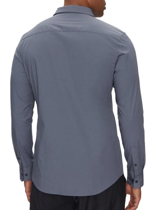 Camisa Masculina Calvin Klein Jeans Cinzento Escuro Sólida - Kiabi Camisa Masculina Calvin Klein Jeans Cinzento Escuro Sólida - Kiabi