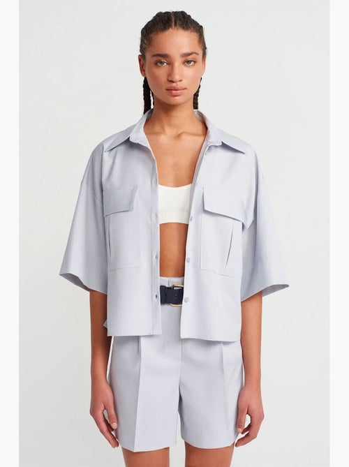 Camisa overshirt cropped oversized em crepe dilvin - Kiabi Camisa overshirt cropped oversized em crepe dilvin - Kiabi