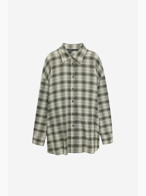 Camisa oversize aos quadrados de manga comprida dilvin - Kiabi Camisa oversize aos quadrados de manga comprida dilvin - Kiabi