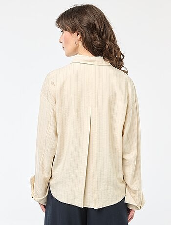 Camisa oversize às riscas