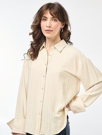 Camisa oversize às riscas