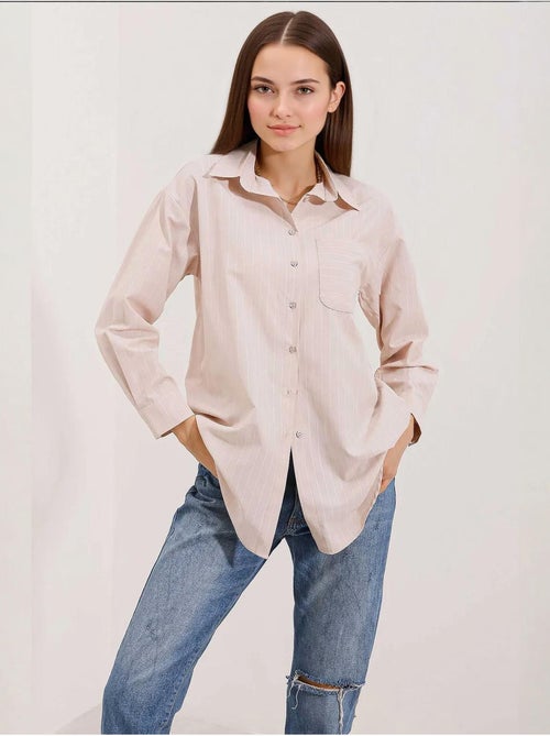 Camisa oversize às riscas com detalhe de bolso bdart - Kiabi Camisa oversize às riscas com detalhe de bolso bdart - Kiabi