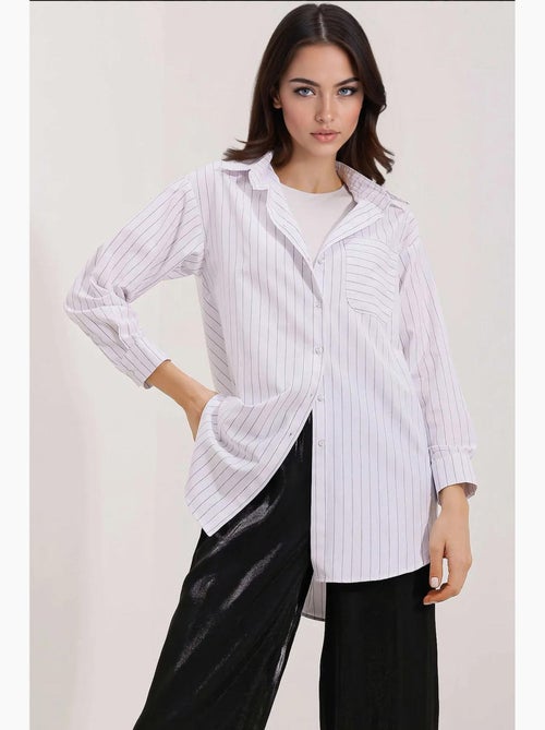 Camisa oversize às riscas com detalhe de bolso bdart - Kiabi Camisa oversize às riscas com detalhe de bolso bdart - Kiabi