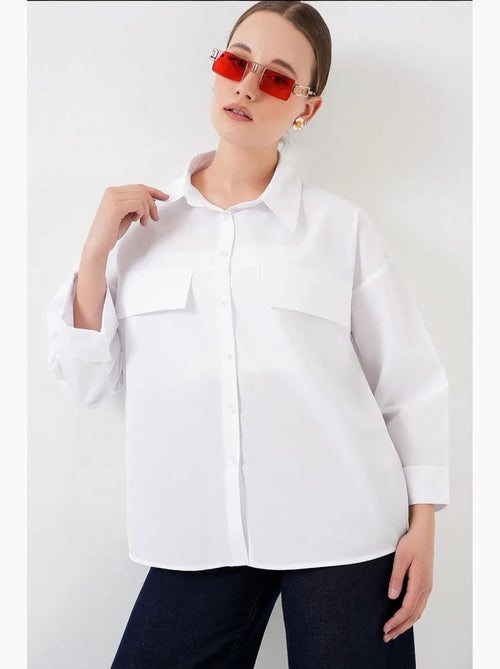 Camisa oversize com detalhe de bolso bdart - Kiabi Camisa oversize com detalhe de bolso bdart - Kiabi