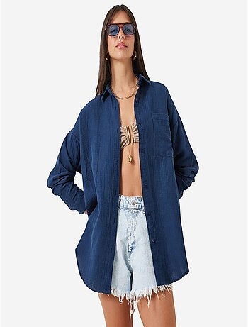 Camisa oversize em algodão texturado com bolso istanbul