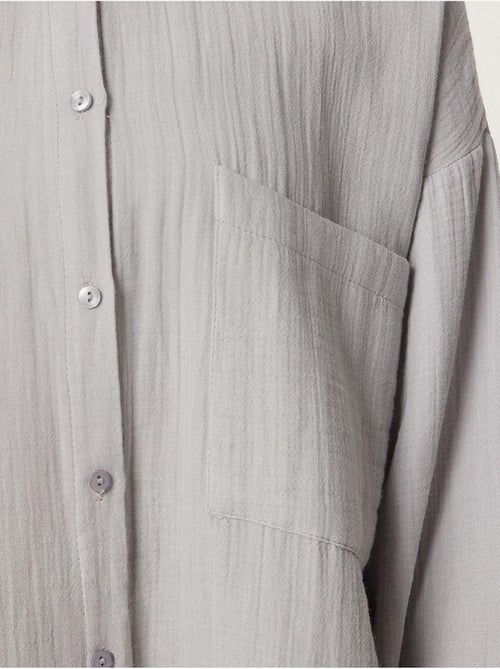 Camisa oversize em algodão texturado com bolso istanbul - Kiabi Camisa oversize em algodão texturado com bolso istanbul - Kiabi