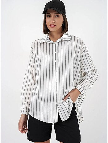 Camisa oversize texturizada às riscas com fecho de botões bdart
