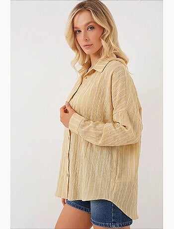 Camisa oversize texturizada às riscas com fecho de botões bdart