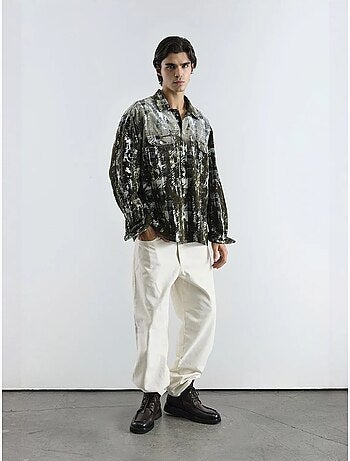 Camisa oversized aos quadrados texturizada com bolso giesto