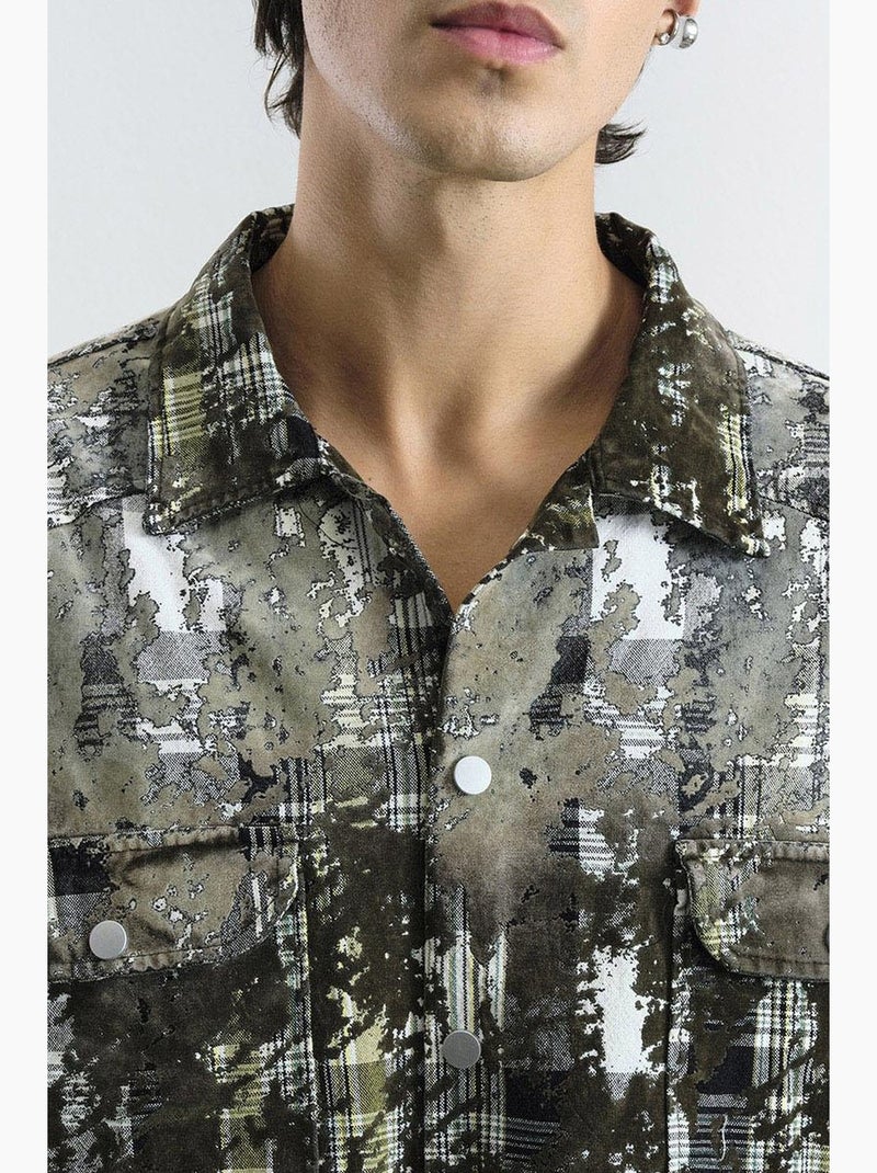 Camisa oversized aos quadrados texturizada com bolso giesto Cáqui - Kiabi
