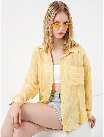 Camisa oversized às riscas com abotoamento frontal bdart