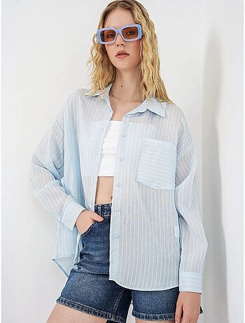 Camisa oversized às riscas com abotoamento frontal bdart