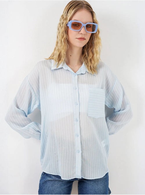 Camisa oversized às riscas com abotoamento frontal bdart - Kiabi Camisa oversized às riscas com abotoamento frontal bdart - Kiabi