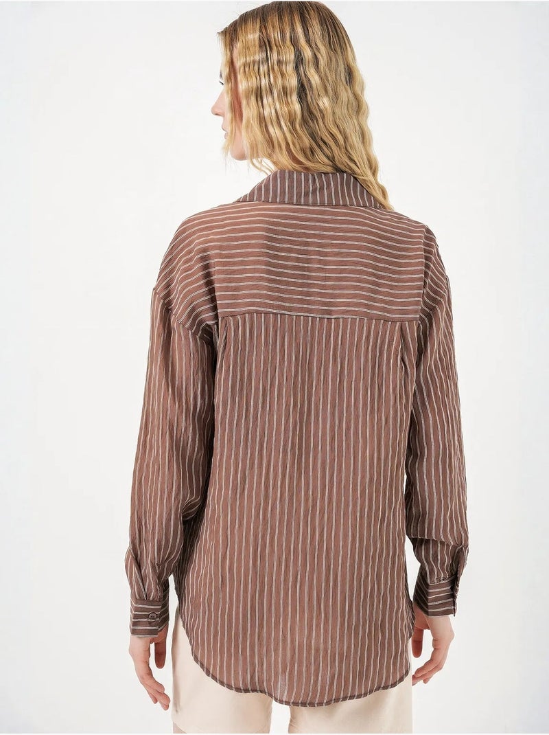 Camisa oversized às riscas com abotoamento frontal bdart Castanho-chocolate - Kiabi