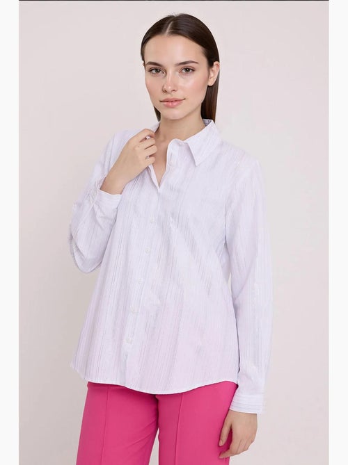 Camisa oversized com estampado abstrato e abotoamento frontal bdart - Kiabi Camisa oversized com estampado abstrato e abotoamento frontal bdart - Kiabi