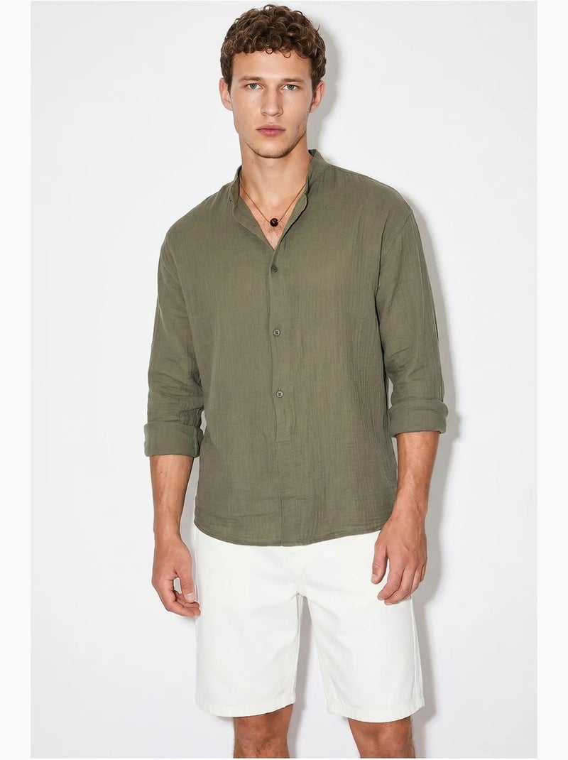 Camisa oversized com gola mandarim lucci Cáqui - Kiabi