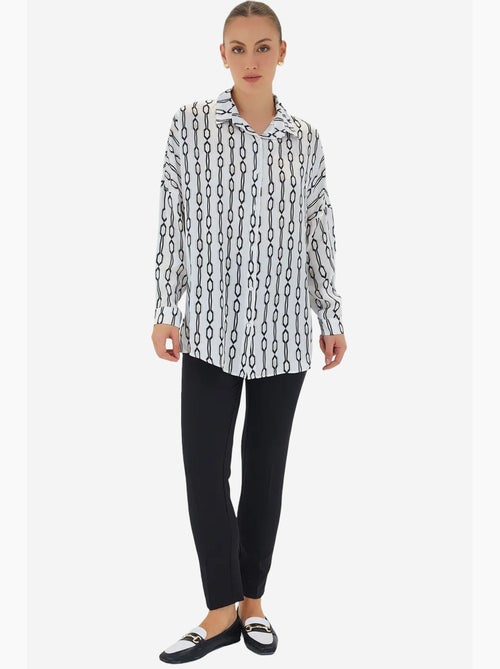 Camisa oversized de cetim com botões à frente bdart - Kiabi Camisa oversized de cetim com botões à frente bdart - Kiabi