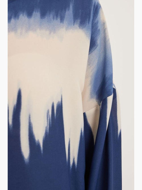 Camisa oversized de tecelagem abstrata de manga comprida com fecho de botões bdart - Kiabi Camisa oversized de tecelagem abstrata de manga comprida com fecho de botões bdart - Kiabi